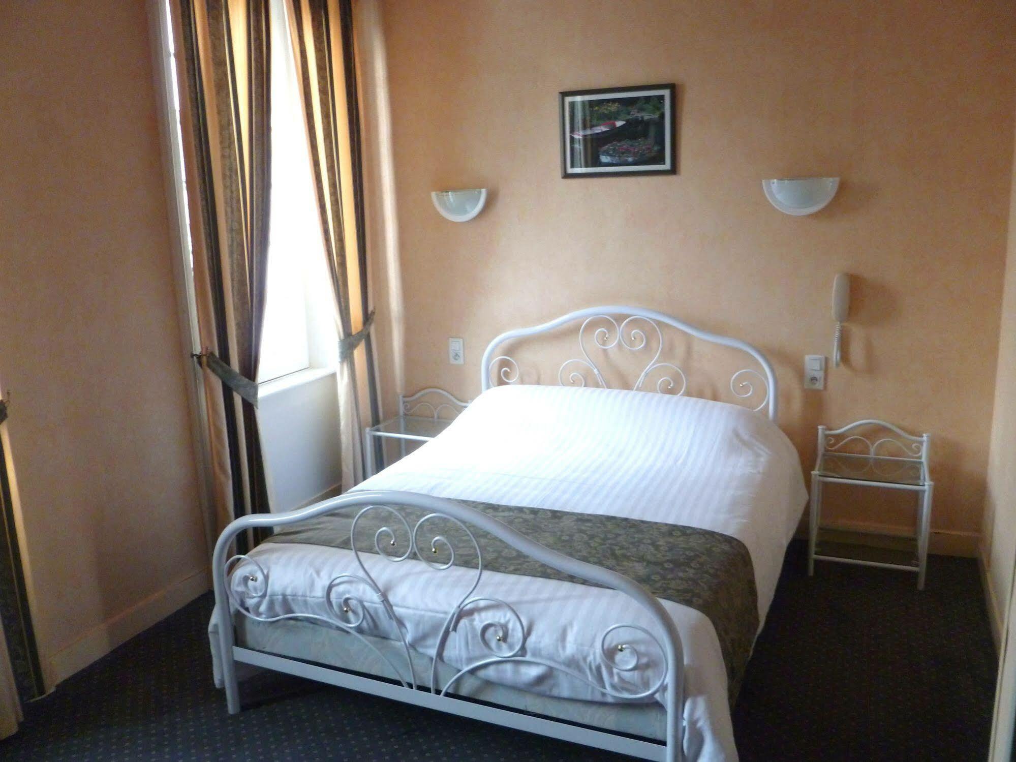 Le Relais De La Rance - Chambres D'Hotes Quédillac Εξωτερικό φωτογραφία
