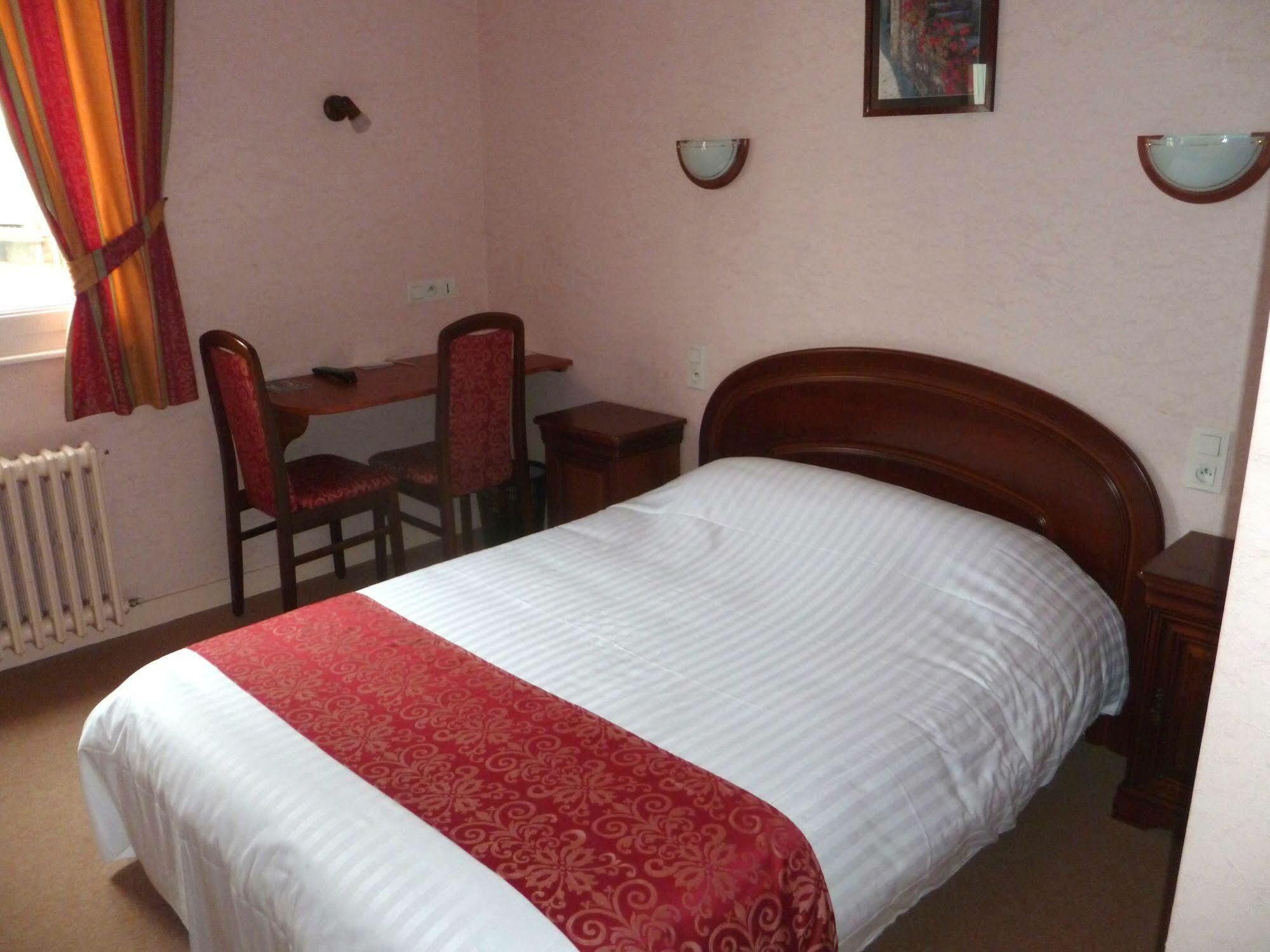 Le Relais De La Rance - Chambres D'Hotes Quédillac Εξωτερικό φωτογραφία